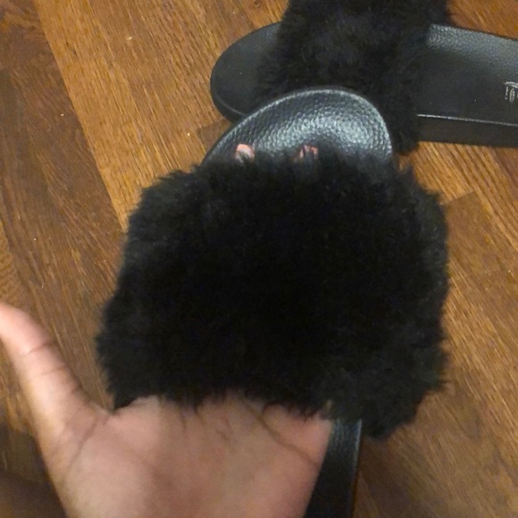 Faux fur slides - Picture 3 of 5